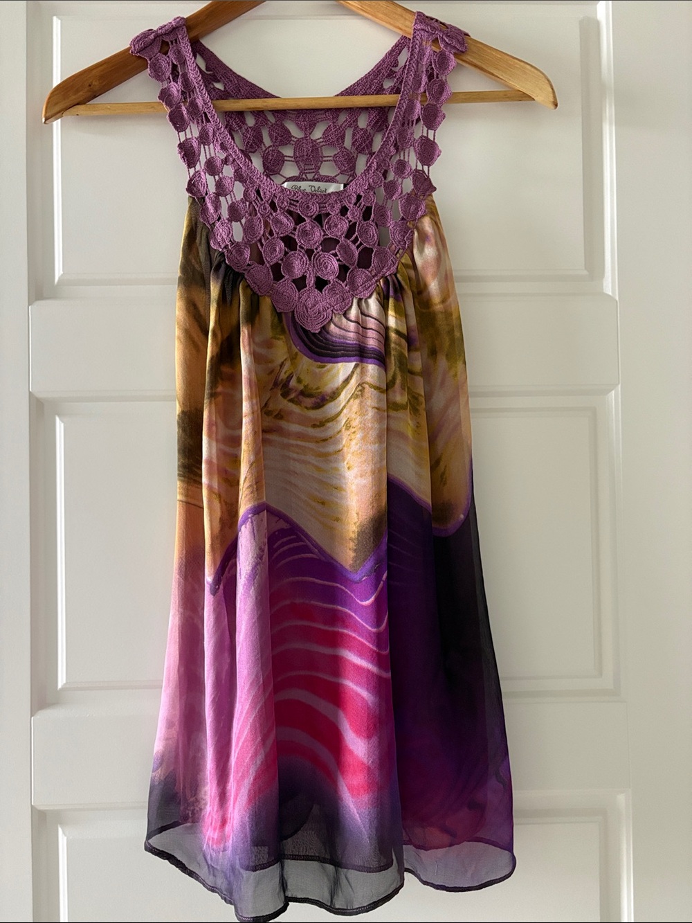 NWOT Blue Velvet Abstract Printed Silk Chiffon Tank with Purple Lace Size Small